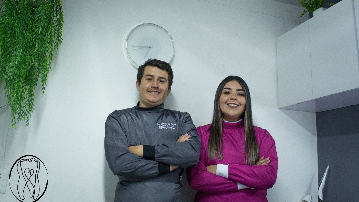 Dentistas de CUIDENT en el consultorio