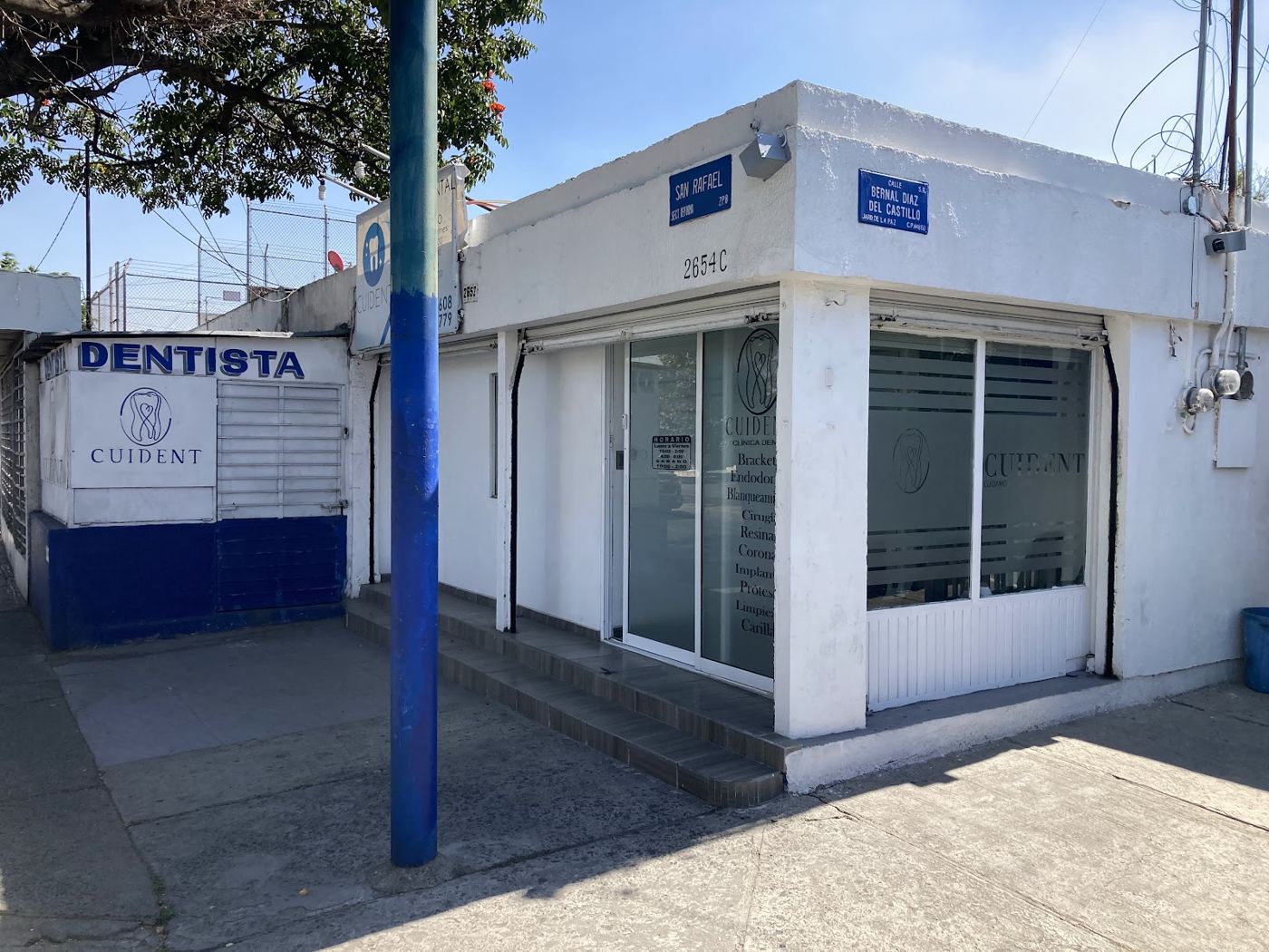 Fachada del consultorio